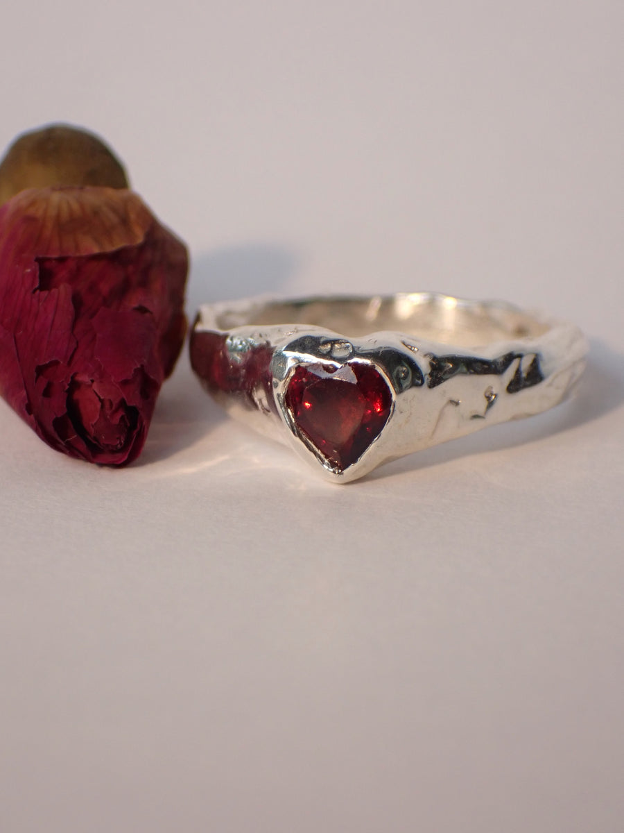 Sweetheart Ring | Personalised Love Heart Ring (Made to Order)