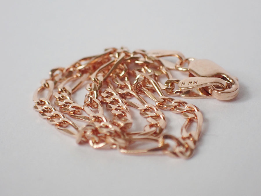 Rose Gold Gigaro Bracelet in pulse on white background